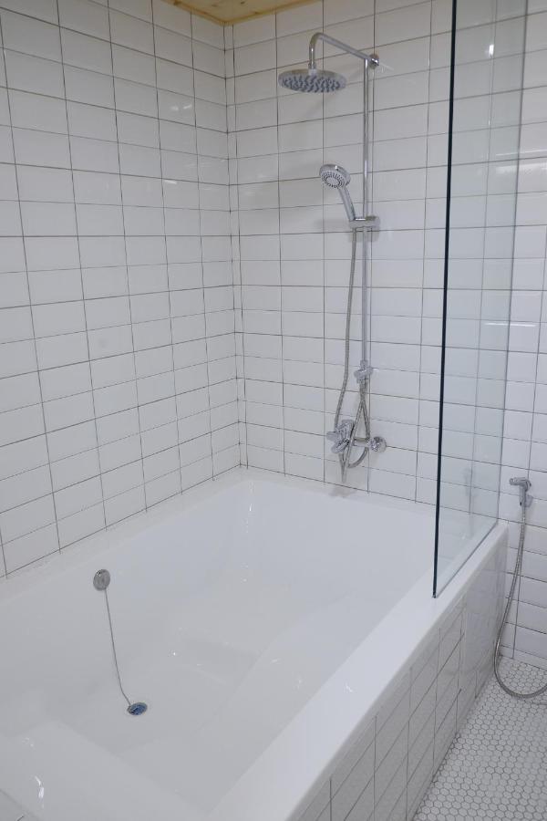 東勢 Kumokuru 雲山初露 預訂前需詳閱官網入住規定 Apartment Dongshi  Bagian luar foto